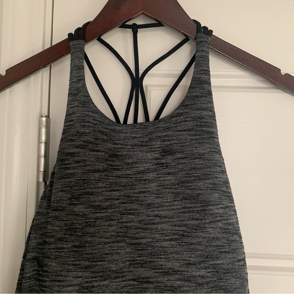 • [Lululemon] Open Back Tank • - Picture 2 of 8